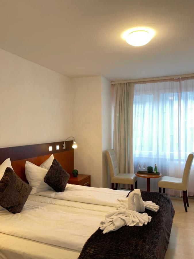 Griffin Am Neumarkt Hotel