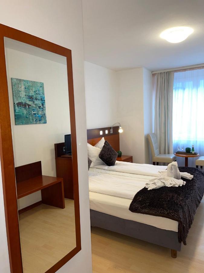 Hotel Griffin Am Neumarkt Cologne