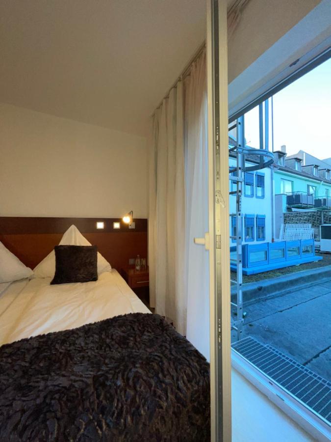 Griffin Am Neumarkt Hotel 3*